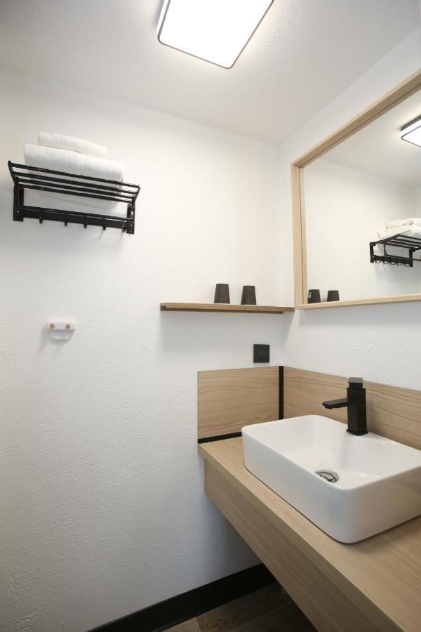 Enzo Hotels Chartres Mainvilliers By Kyriad Direct Esterno foto